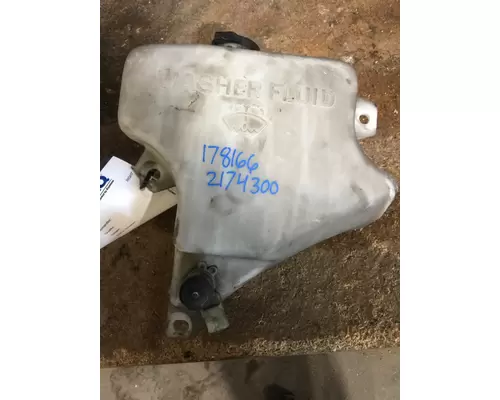 KENWORTH T680 WINDSHIELD WASHER RESERVOIR