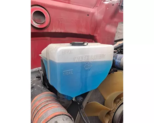 KENWORTH T680 WINDSHIELD WASHER RESERVOIR