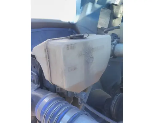 KENWORTH T680 WINDSHIELD WASHER RESERVOIR