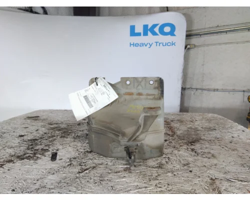 KENWORTH T680 WINDSHIELD WASHER RESERVOIR