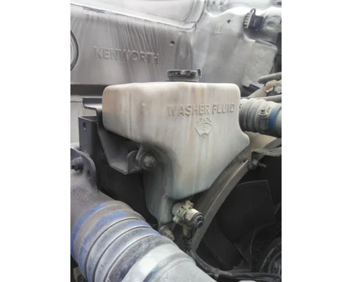 KENWORTH T680 WINDSHIELD WASHER RESERVOIR
