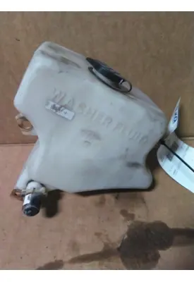 KENWORTH T680 WINDSHIELD WASHER RESERVOIR