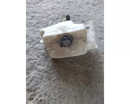 KENWORTH T680 WINDSHIELD WASHER RESERVOIR