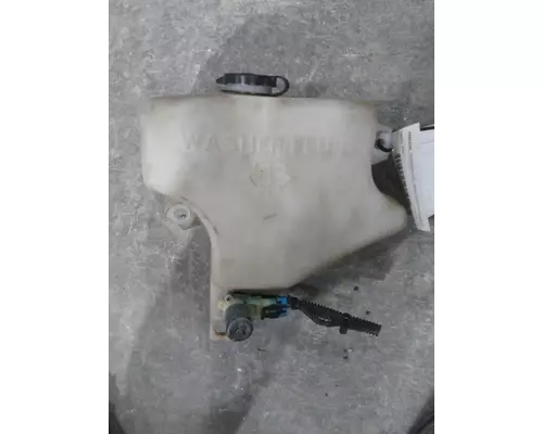 KENWORTH T680 WINDSHIELD WASHER RESERVOIR