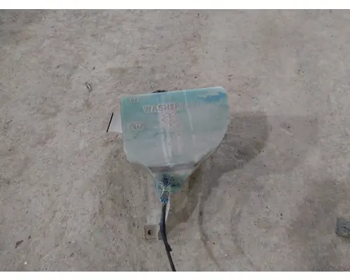 KENWORTH T680 WINDSHIELD WASHER RESERVOIR