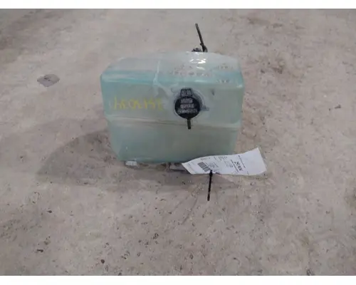 KENWORTH T680 WINDSHIELD WASHER RESERVOIR