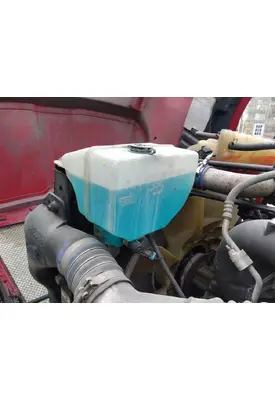 KENWORTH T680 WINDSHIELD WASHER RESERVOIR