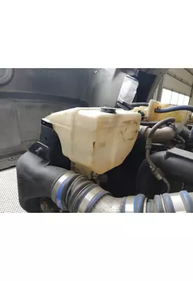 KENWORTH T680 WINDSHIELD WASHER RESERVOIR