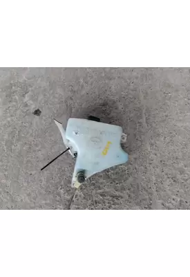 KENWORTH T680 WINDSHIELD WASHER RESERVOIR