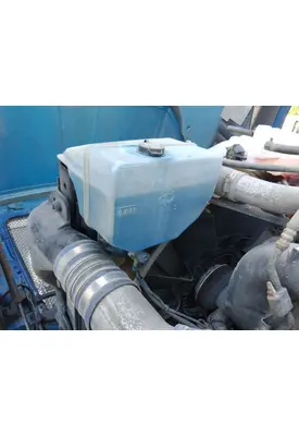 KENWORTH T680 WINDSHIELD WASHER RESERVOIR