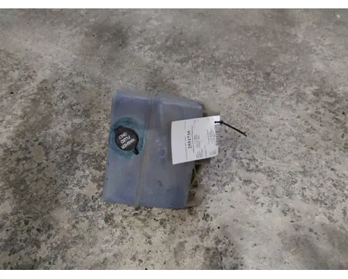 KENWORTH T680 WINDSHIELD WASHER RESERVOIR
