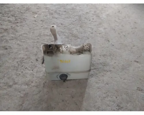 KENWORTH T680 WINDSHIELD WASHER RESERVOIR