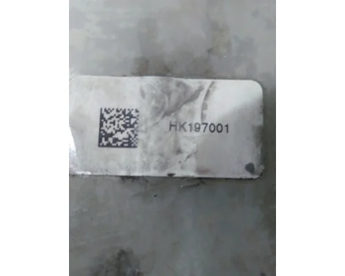 KENWORTH T680 WINDSHIELD WASHER RESERVOIR