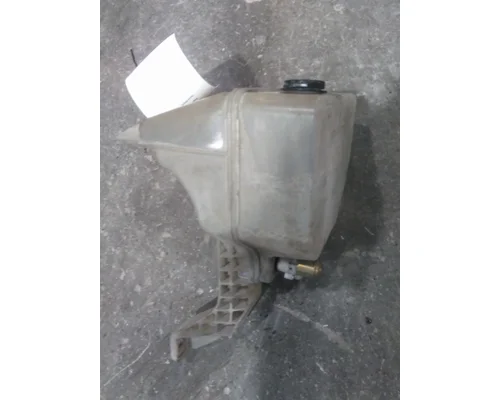 KENWORTH T680 WINDSHIELD WASHER RESERVOIR