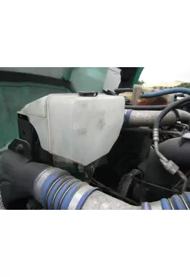 KENWORTH T680 WINDSHIELD WASHER RESERVOIR