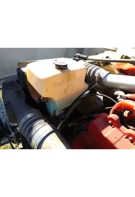 KENWORTH T680 WINDSHIELD WASHER RESERVOIR