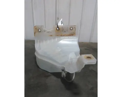 KENWORTH T680 WINDSHIELD WASHER RESERVOIR
