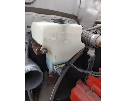 KENWORTH T680 WINDSHIELD WASHER RESERVOIR