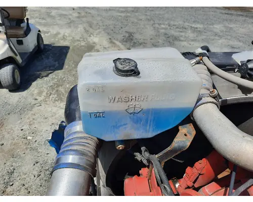 KENWORTH T680 WINDSHIELD WASHER RESERVOIR