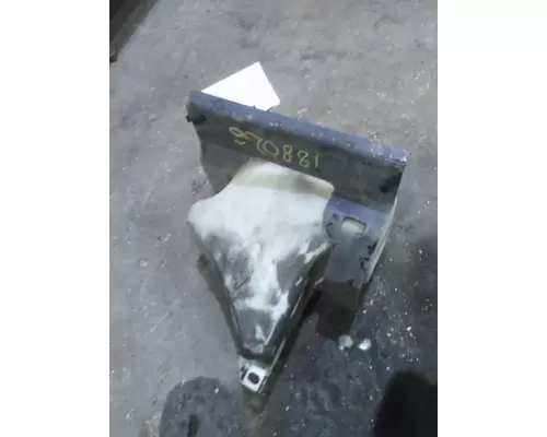KENWORTH T680 WINDSHIELD WASHER RESERVOIR