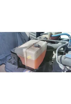 KENWORTH T680 WINDSHIELD WASHER RESERVOIR