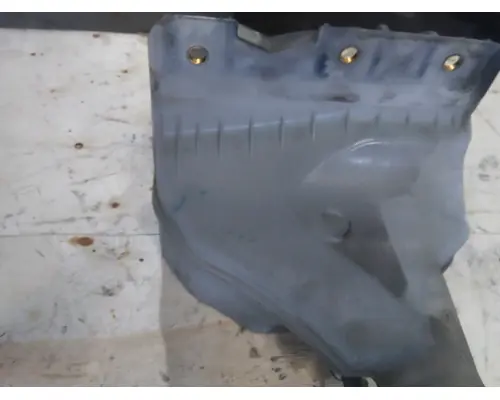 KENWORTH T680 WINDSHIELD WASHER RESERVOIR