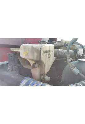 KENWORTH T680 WINDSHIELD WASHER RESERVOIR