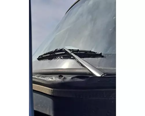 KENWORTH T680 WINDSHIELD WIPER ARM