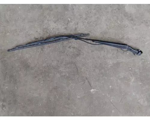KENWORTH T680 WINDSHIELD WIPER ARM