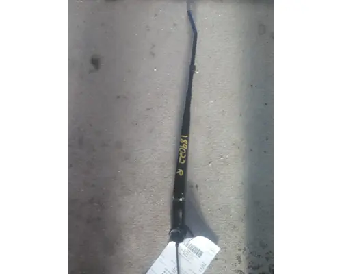 KENWORTH T680 WINDSHIELD WIPER ARM