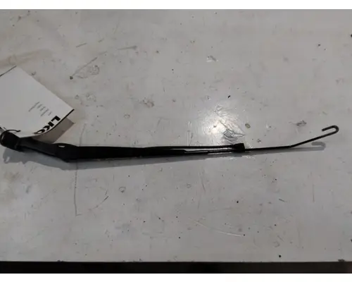 KENWORTH T680 WINDSHIELD WIPER ARM