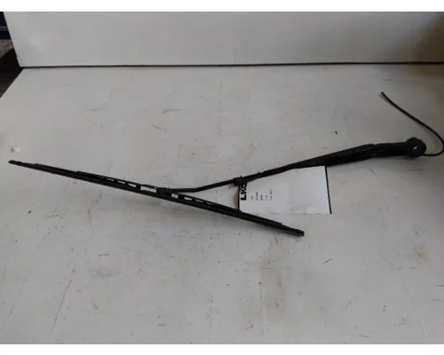 KENWORTH T680 WINDSHIELD WIPER ARM