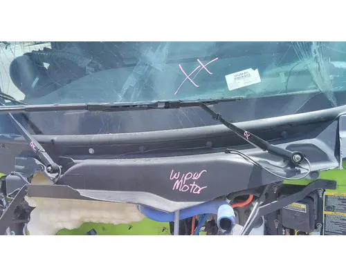KENWORTH T680 WINDSHIELD WIPER ARM
