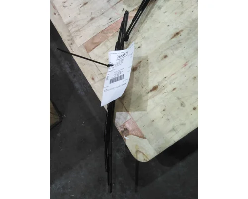 KENWORTH T680 WINDSHIELD WIPER ARM