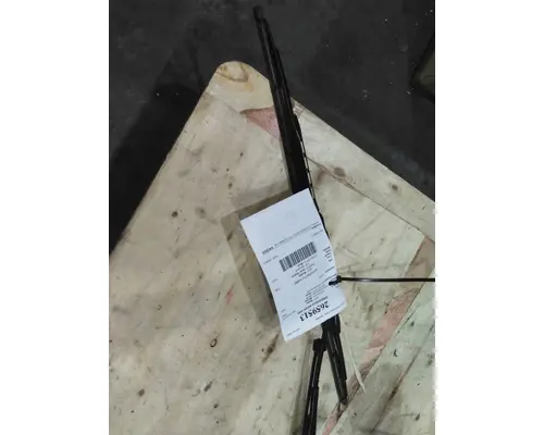 KENWORTH T680 WINDSHIELD WIPER ARM