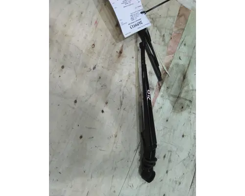 KENWORTH T680 WINDSHIELD WIPER ARM