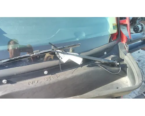 KENWORTH T680 WINDSHIELD WIPER ARM