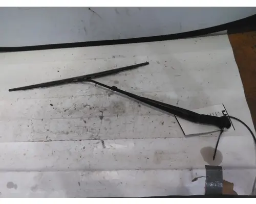 KENWORTH T680 WINDSHIELD WIPER ARM