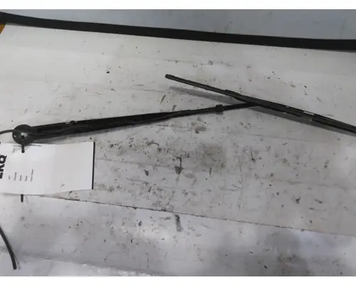 KENWORTH T680 WINDSHIELD WIPER ARM