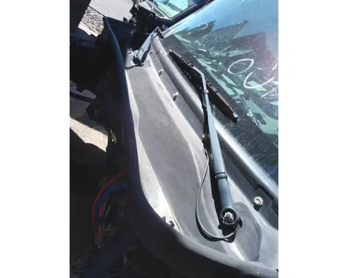 KENWORTH T680 WINDSHIELD WIPER ASSEMBLY