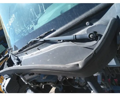 KENWORTH T680 WINDSHIELD WIPER ASSEMBLY