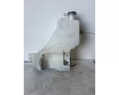 KENWORTH T680 Washer Solvent Reservoir