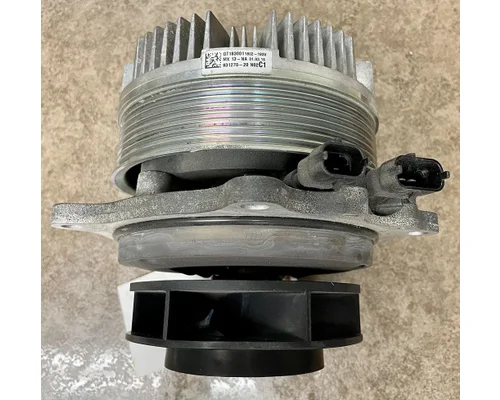 KENWORTH T680 Water Pump
