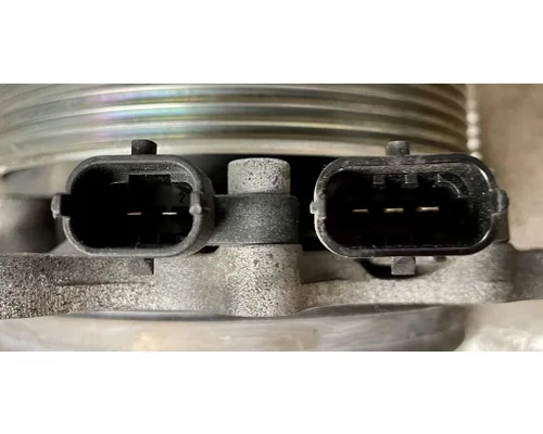KENWORTH T680 Water Pump