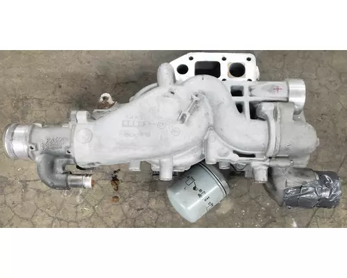 KENWORTH T680 Water Pump