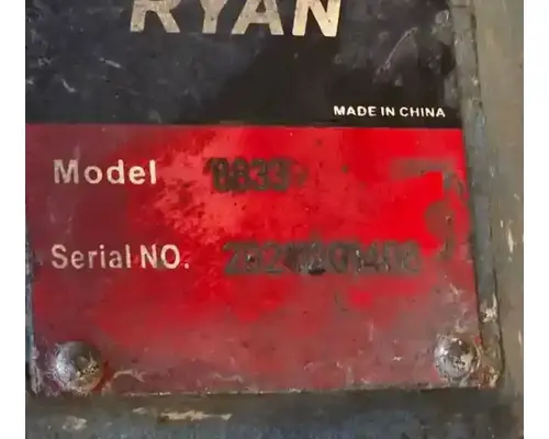 KENWORTH T680 Wet Kit or Hydraulic Tank