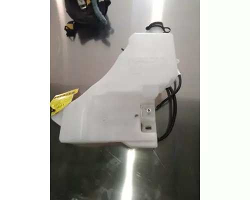 KENWORTH T680 Windshield Washer Reservoir