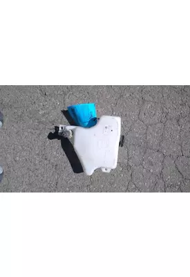 KENWORTH T680 Windshield Washer Reservoir