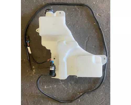 KENWORTH T680 Windshield Washer Reservoir
