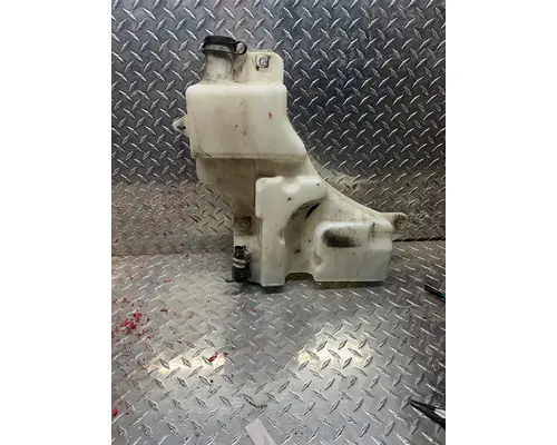 KENWORTH T680 Windshield Washer Reservoir